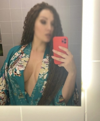 Анкета проститутки Валерия - город Кукмор, 27 лет, №5588